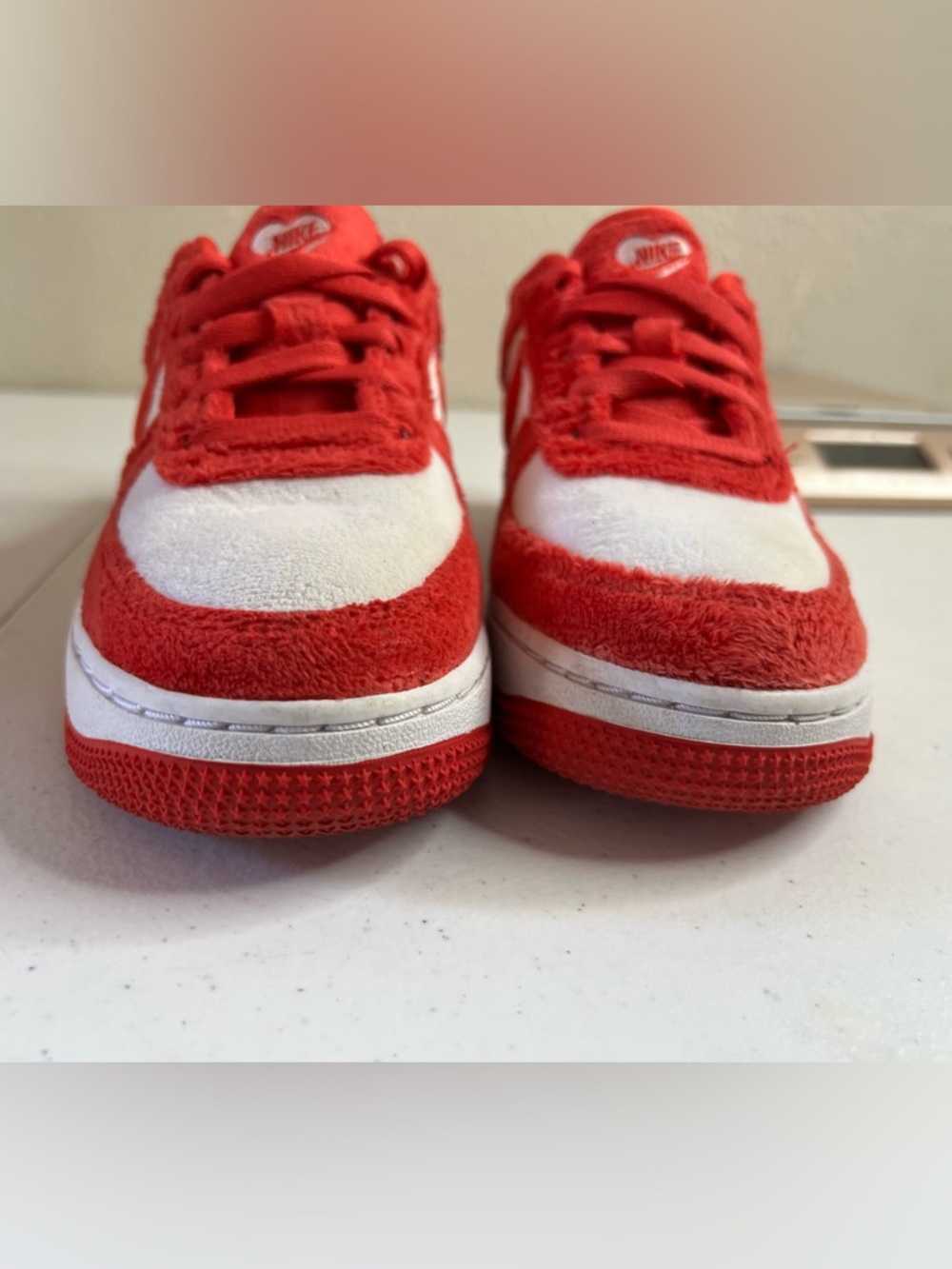 Nike Air Force One Valentine's Day Fleece Teddy Sneakers Fuzzy Size Youth 5 - Picture 6 of 12